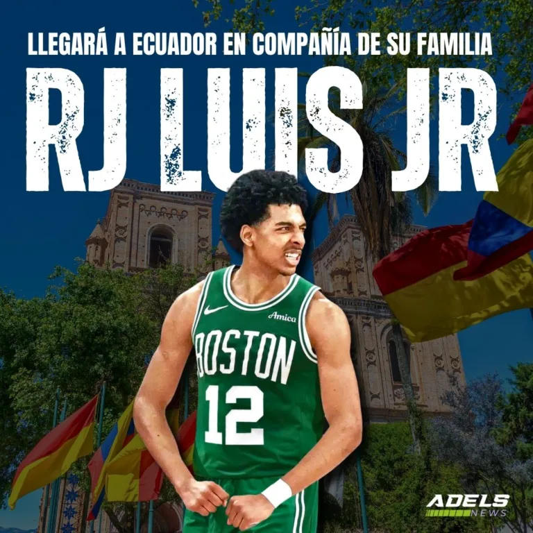Una imagen promocional anuncia la visita de RJ Luis Jr. a Ecuador. Muestra al jugador de baloncesto con un uniforme verde de los Boston Celtics (número 12), con un fondo que sugiere arquitectura colonial y banderas de Ecuador. El texto principal en la imagen dice "LLEGARÁ A ECUADOR EN COMPAÑÍA DE SU FAMILIA RJ LUIS JR". La imagen busca generar expectativa sobre su visita.